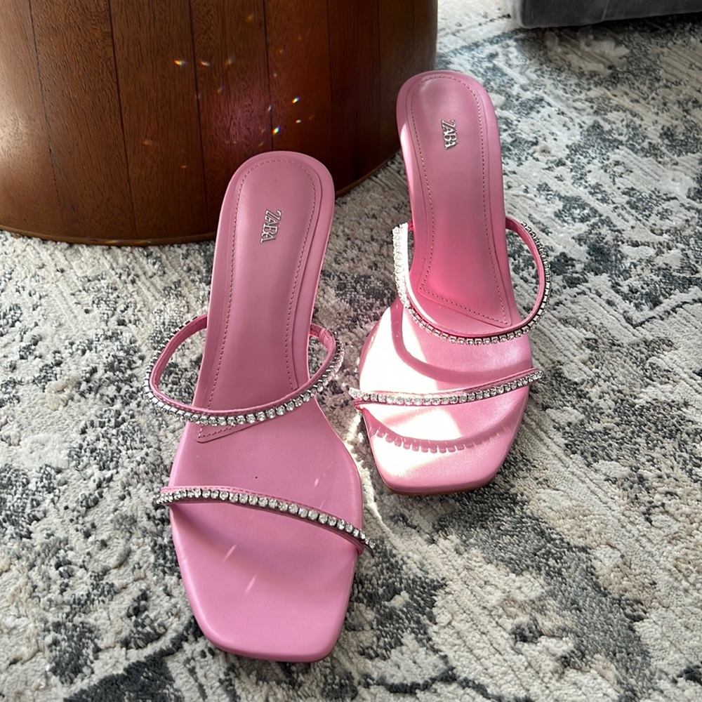 Zara Barbie Pink Rhinestone Sandal 39